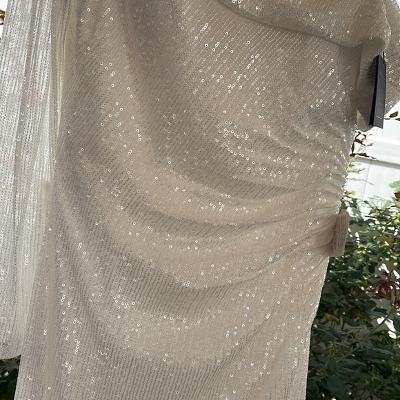 Ieena x Mac Duggal - White Sequined Drop Shoulder Faux Wrap Gown - Size 10 - Picture 7 of 17